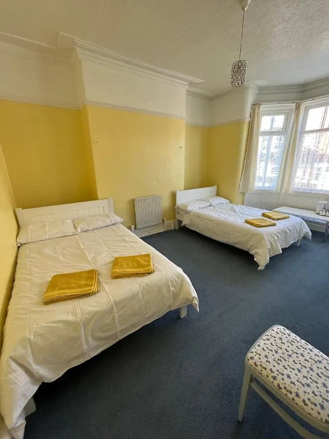 Glenroyd Guesthouse Blackpool United Kingdom
